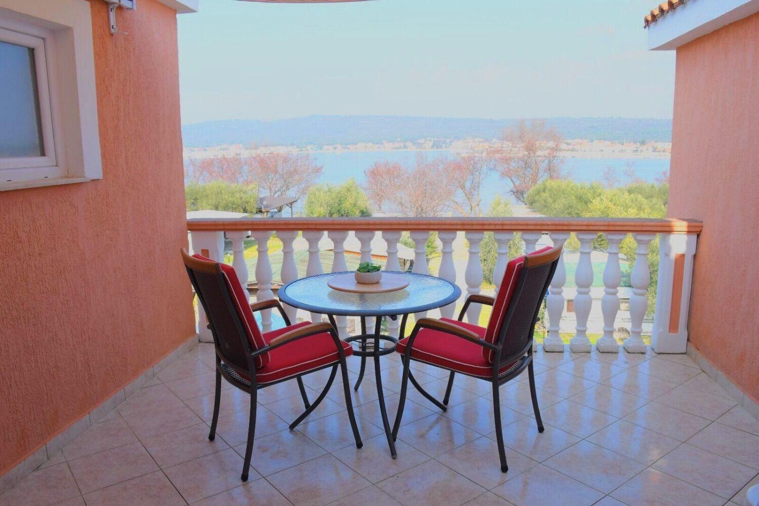Apartments Darko - 30 M From Beach Sukošan Extérieur photo