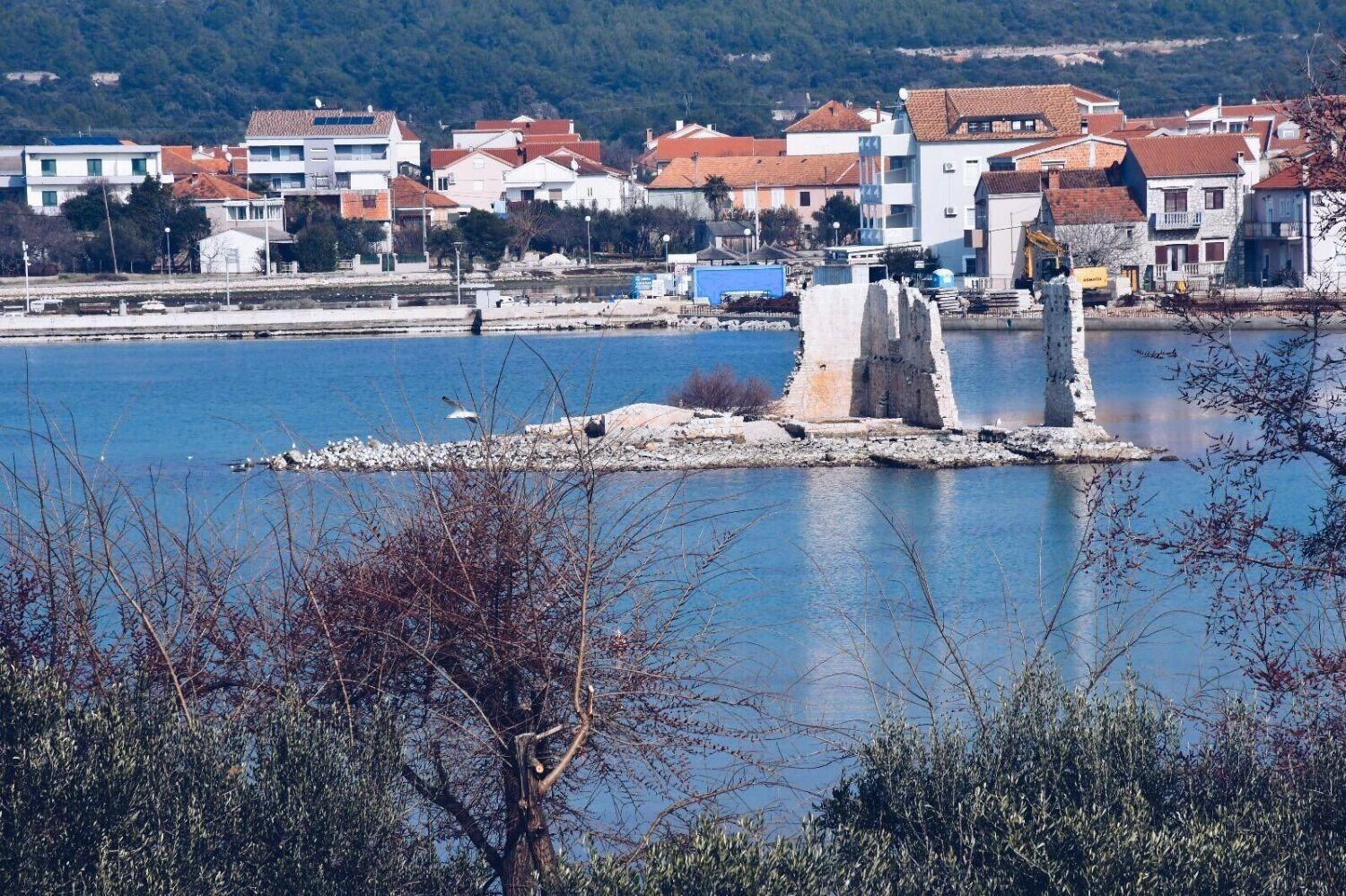 Apartments Darko - 30 M From Beach Sukošan Extérieur photo